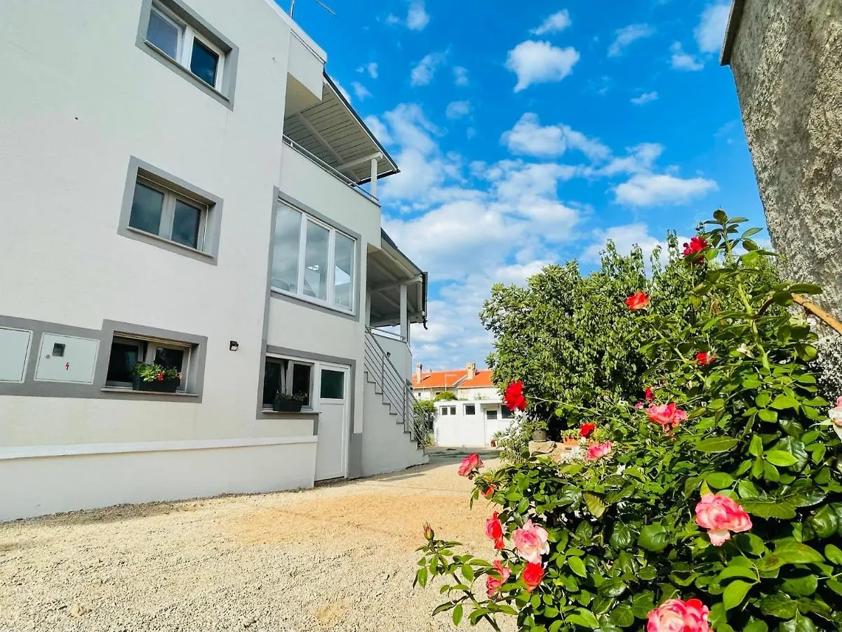 Beauty Living Jasmina Apartman Punat